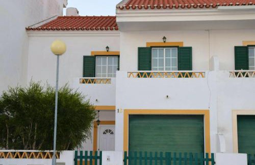 Grandola House | Charming house with fireplace in Grândola, 142 m², Internet included