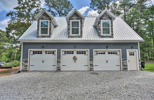 Manning House | Charming Lake Marion Getaway Near Outdoor Fun