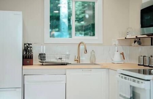 Faraday House | Charming Lakefront Cottage w/Hot Tub, Dock & Fire Pit