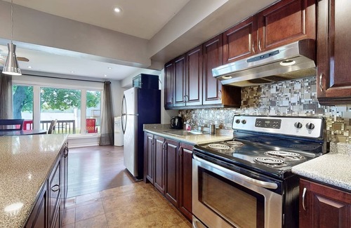 Kirkfield House | Charming Lakeside Cottage !