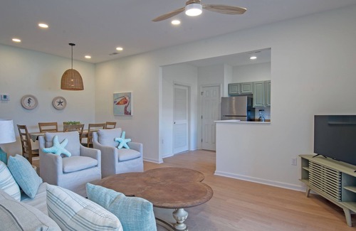 Lewes Condo | Charming Lewes/Rehoboth Retreat﻿, Pet Friendly!