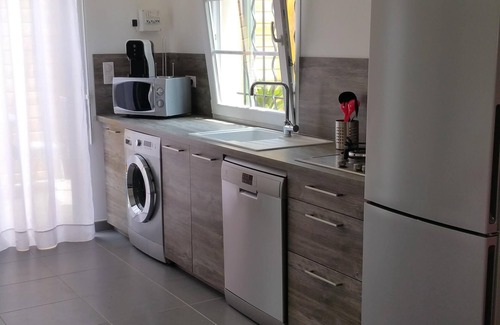 Patrimonio House | Charming little air-conditioned house with outdoor space in Patrimonio (wifi)