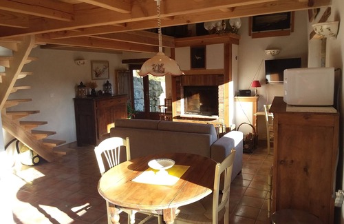 Saint-Jean-Chambre Cottage | Charming LOFT with mezzanine, 3 stars.