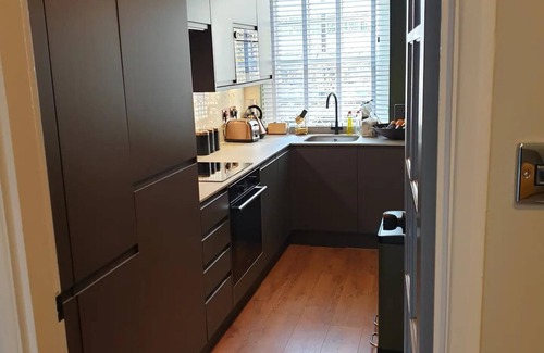 Vassall Apartment | Charming London 2 bed Apartment, Kennington/Oval