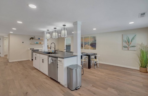 Manning House | Charming Main House and Cottage with Fuse Ball