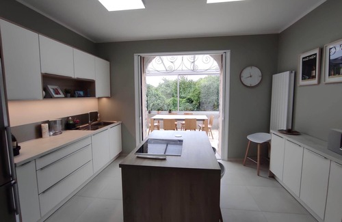 Loivre House | Charming millstone house in the heart of a peaceful village 10 minutes from Reims