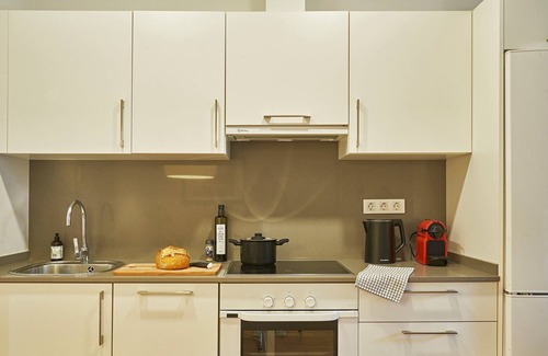 el Camp d'en Grassot i Gracia Nova Apartment | Charming & Modern Apt in Trendy Gracia 3PP by MyRentalHost