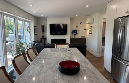 Grand Bend Apartment | Charming one-bedroom Ausable View apartment centrally located in Grand Bend.