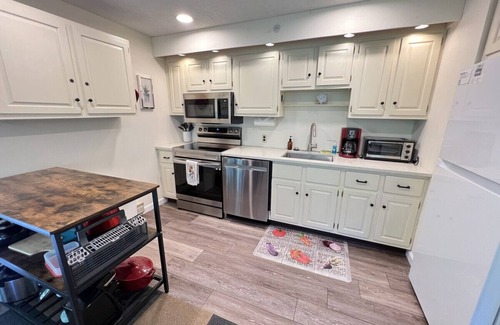Bromley Mountain Condo | Charming One-Bedroom Condo on Bromley Mountain