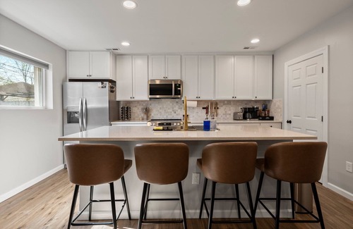 Clintonville Apartment | Charming one-bedroom unit