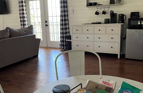 Mount Plymouth Apartment | Charming, peaceful & private studio apartment in Sorrento just 45min to Orlando!