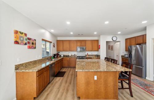 Beaumont House | Charming Pet-Friendly Getaway in Sunny Beaumont home