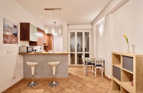 Historic Centre Apartment | Charming Piazza Statuto Apartment