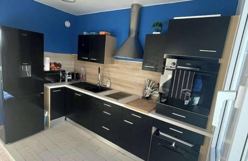 Ile Beaulieu Apartment | Charming, quiet apartment on the banks of the Loire.