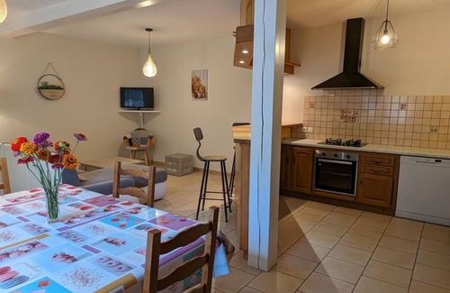 Vindelle Cottage | Charming Renovated House with Private Yard, Near Angoulême, Sleeps 6