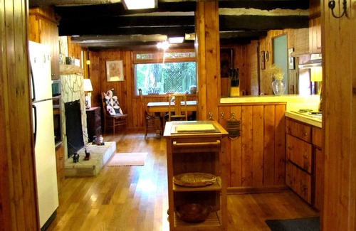 Pennington Bend Cottage | CHARMING RIVER COTTAGE NEAR GRAND OLE OPRY & DOWNTOWN