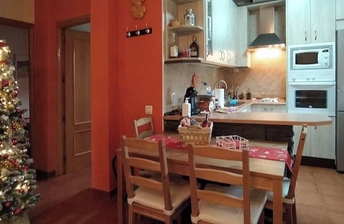 Escalona Cottage | Charming rural house for 4 people, parking, porch, barbecue and swimming pool.