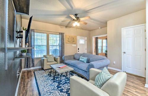 Highland Park House | Charming San Antonio Home about 4 Mi to Downtown