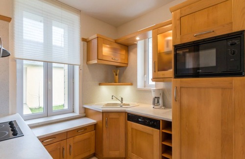 Barneville-Carteret Cottage | Charming seaside house with enclosed garden and modern amenities included