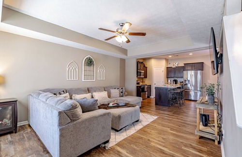 Shepherdsville House | Charming Shepherdsville Cozy Home with Lakeside views