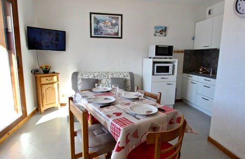 Chamrousse Apartment | Charming South-Facing Studio at the Foot of the Slopes