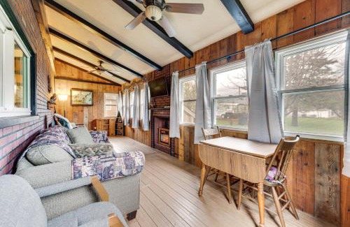 Spirit Lake House | Charming Spirit Lake Home - 6 Mi to Arnolds Park!