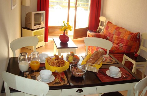 Barjac Apartment | Charming Stay in Barjac