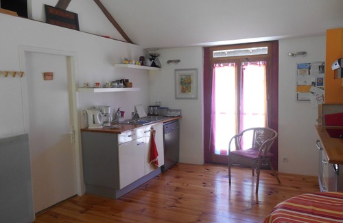 Jurancon House | Charming stone and timber barn in the foothills of the Pyrenees (Pau 10 minutes)