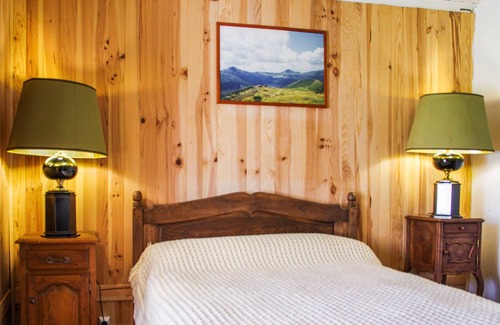 Cheylade House | Charming stone farmhouse at 1150 m altitude.