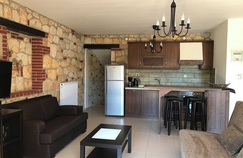 Psakoudia House | Charming Stone House in Psakoudia, Halkidiki – A Peaceful Getaway.