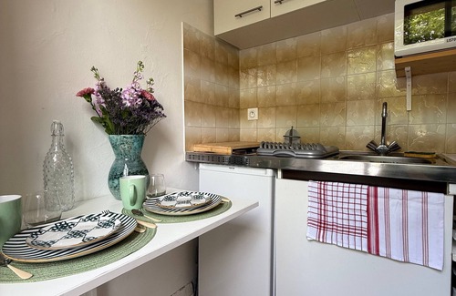 Excideuil Apartment | Charming Studio in the Heart of Excideuil - Pets Welcome