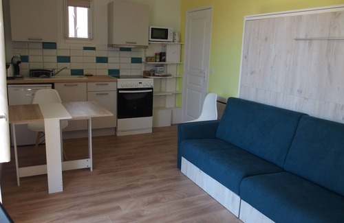 Grabels Apartment | Charming studio: quietness next to Monpellier attractivity.