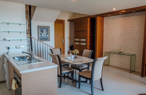 Yan Nawa Condo | Charming 2-bedroom duplex with WiFi, AC in wonderful Krung Thep Maha Nakhon