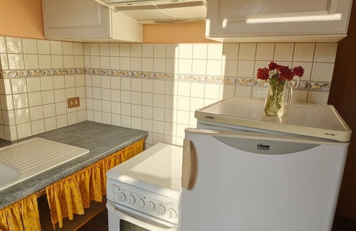Ameno Cottage | Charming traditional Ameno cottage with private garden, balcony & AC
