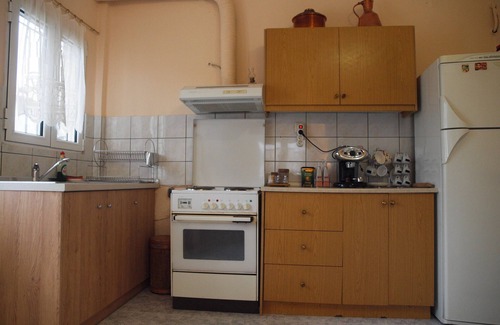 Trikala Apartment | Charming Trikala Apartment With Garden & Central Heating