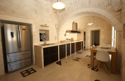 Cisternino House | Charming trullo in Cisternino in Valle d’Itria, AC, free WIFI & parking