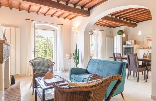 Camucia House | Charming Tuscan Retreat: Borgo La Fonte