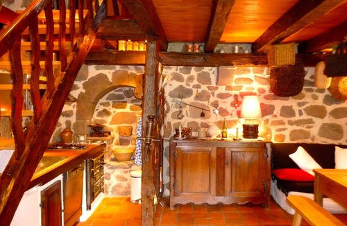 Mandailles-Saint-Julien House | CHARMING TYPICAL HOUSE IN BARRIADE 4 pers
