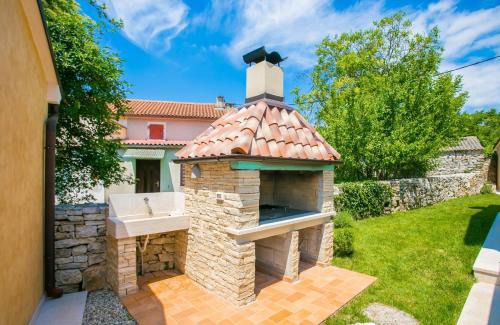 Radetici Villa | Charming Villa Luce Ribari in Istria Countryside