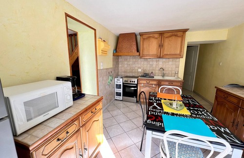 Biffontaine Cottage | Charming Village Retreat: Cozy Cottage with Garden, Near Trails & Skiing, Pet-Friendly!