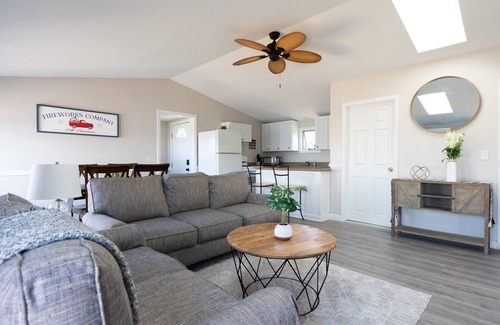 Bristol Cottage | Charming Waterfront Cottage in Bristol, RI