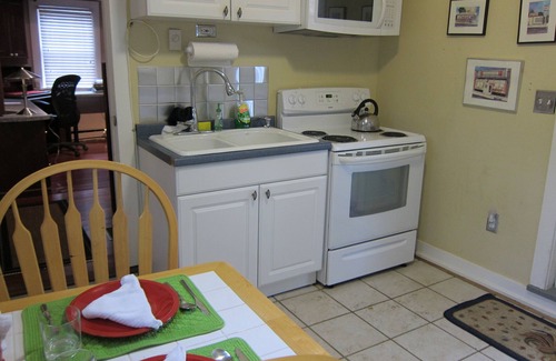 Middleburg Cottage | Charming Writer's Cottage in the Heart of Middleburg