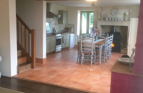 Nouvelle-Aquitaine House | Charmingly renovated and beautifully presented old stone cottage.