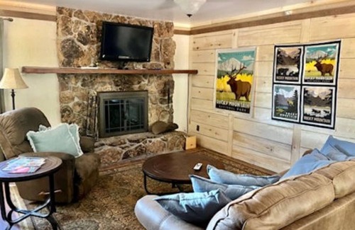 Cedaredge Cabin | Chase Snow, Then Chill Next to The Fireplace in Unit 11 at the Cedaredge Lodge