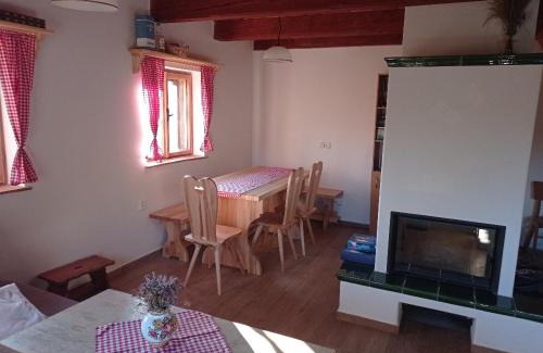 Lhota u Vsetina House | Chata na Lhotských pasekách