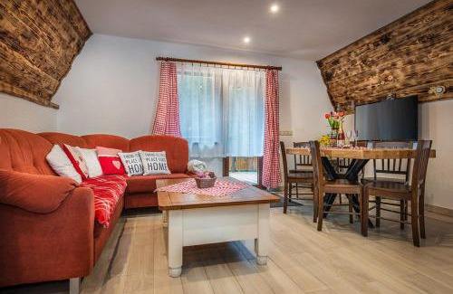 Liptovsky Jan Ski Chalet | Chata Smrekovica
