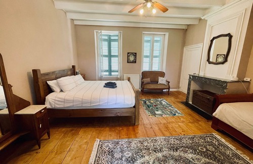 Saint-Sever-de-Saintonge Other | Chateau near Saintes and Cognac, sleeps 15 with heated pool