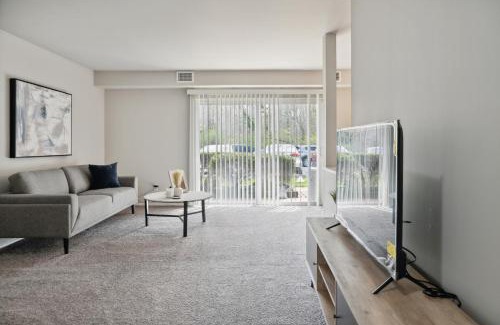 Edgemoor Apartment | Chateau 506 Stunning In Wilmington, Free Parking!