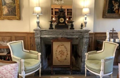 Saint-Sulpice-en-Pareds Bed & Breakfast | Chateau de la Mothe