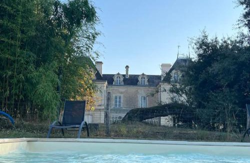 Leigne-les-Bois Bed & Breakfast | Chateau de Maisonneuve
